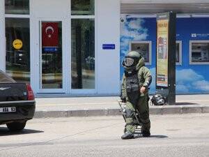 ŞÜPHELİ ÇANTA POLİSİ HAREKETE GEÇİRDİ