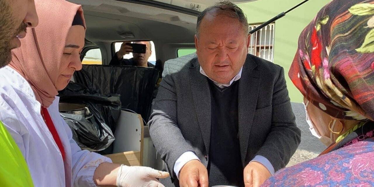 Kadirli’de günde 5 bin kişiye sıcak yemek