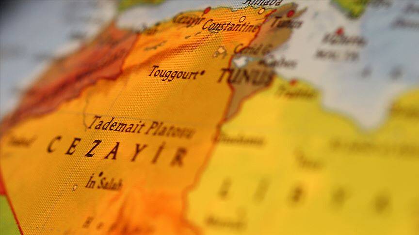 Cezayir’de yolcu gemisi ile petrol tankeri çarpıştı