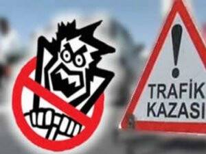 Otomobil İle Kamyonet Kafa Kafaya Çarpıştı: 3 Yaralı