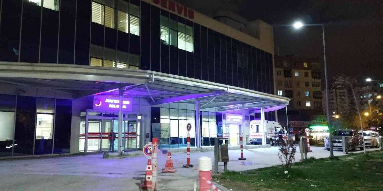 Konya'da iki grup arasında bıçaklı kavga: 1 yaralı