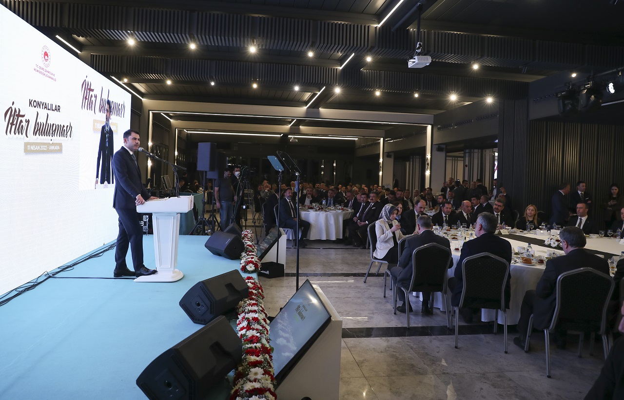 Çevre, Şehircilik ve İklim Değişikliği Bakanı Kurum, "Konyalılar İftar Buluşması"nda konuştu