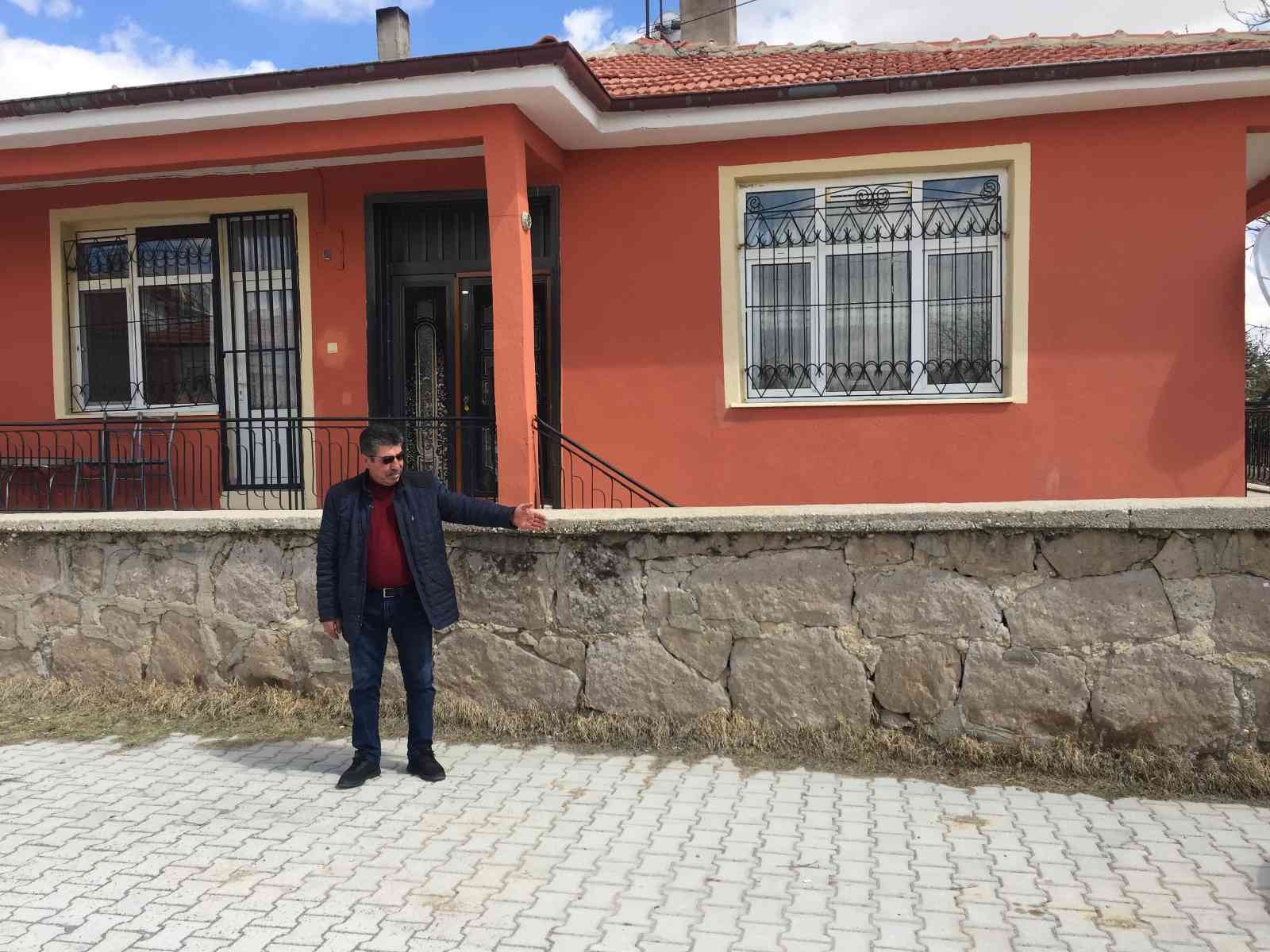 Konya’da evin önünde park halindeki otomobil çalındı