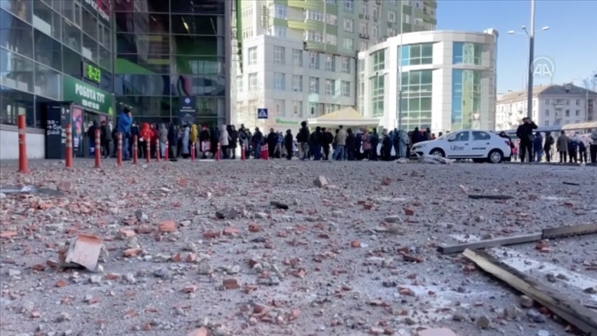 Kiev Belediye Başkanı Kliçko kentin bombalandığını duyurdu