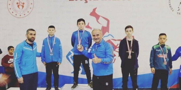 Selçuklu Belediyespor'dan güreşte 3 madalya