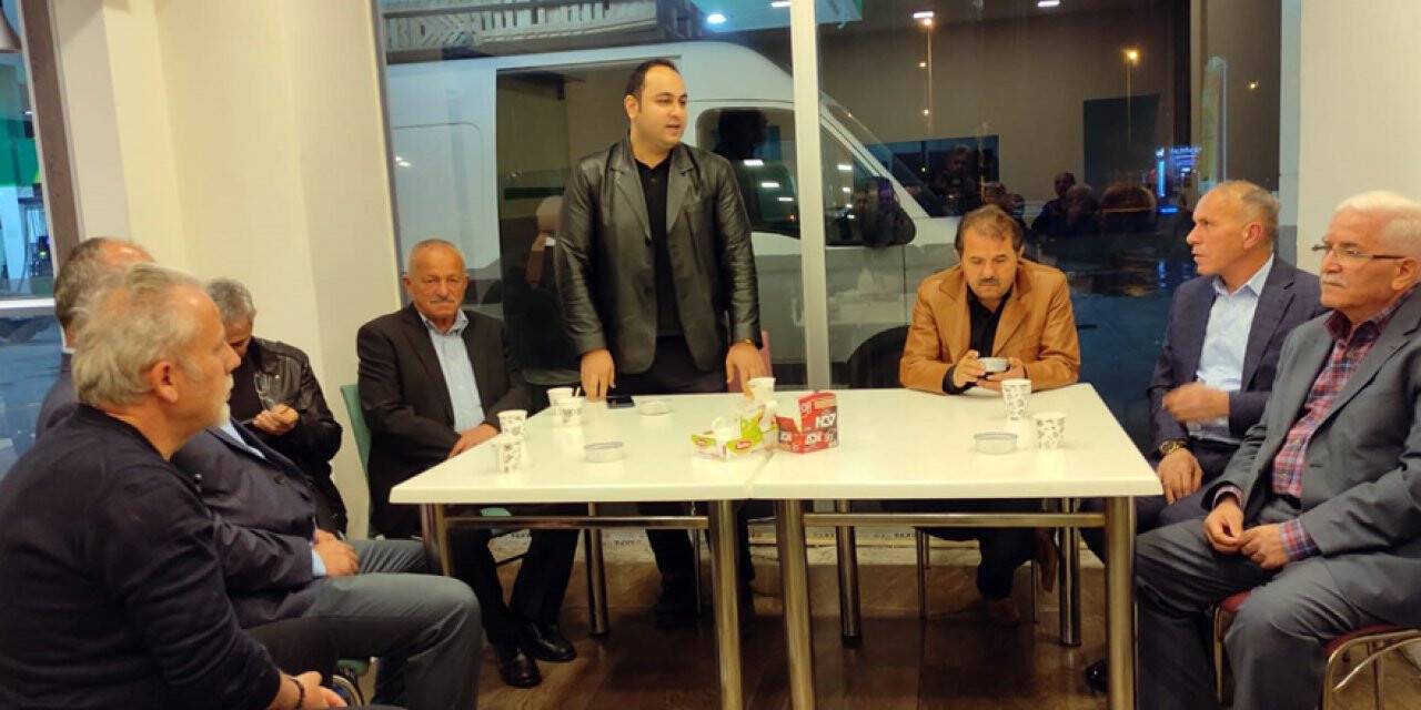Ahırlı sakinleri iftarda bir araya geldi