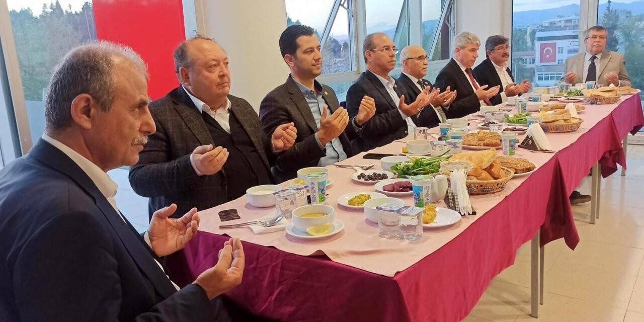 Başkan Tarhan: “Cumhur ittifakı birlik içinde 2023 seçimlerine hazırlanıyor”