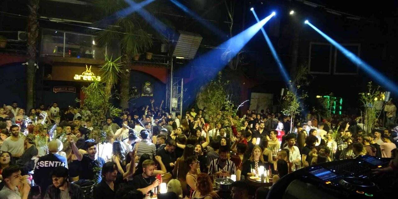 Marmaris’in en büyük diskosu Areena Club ‘Yaza merhaba’ açılışı yaptı