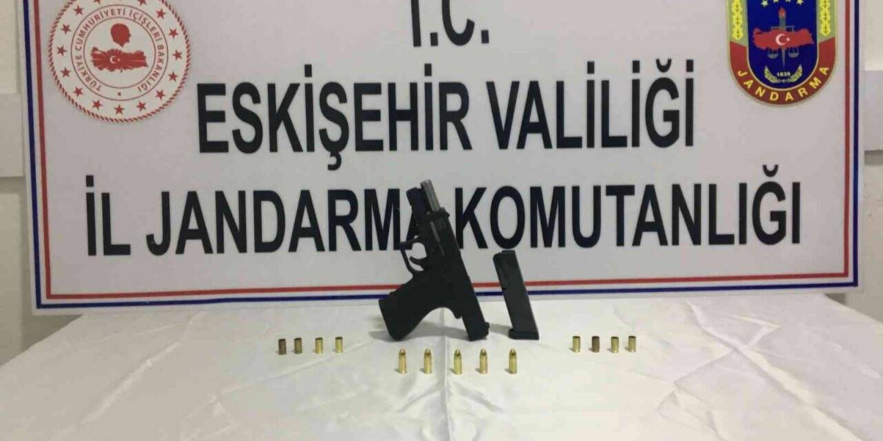 İnşaatta atış talimi yapan şahsı jandarma ekipleri yakaladı