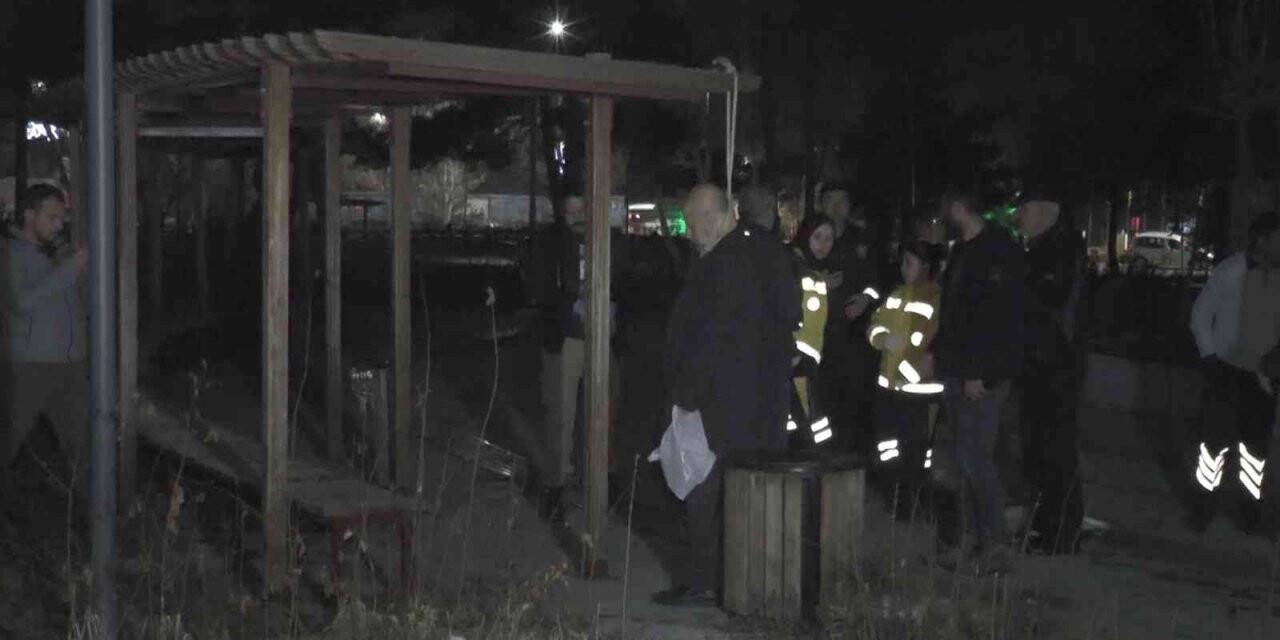 Voleybol oynarken iple boynundan asılı halde erkek cesedi buldular