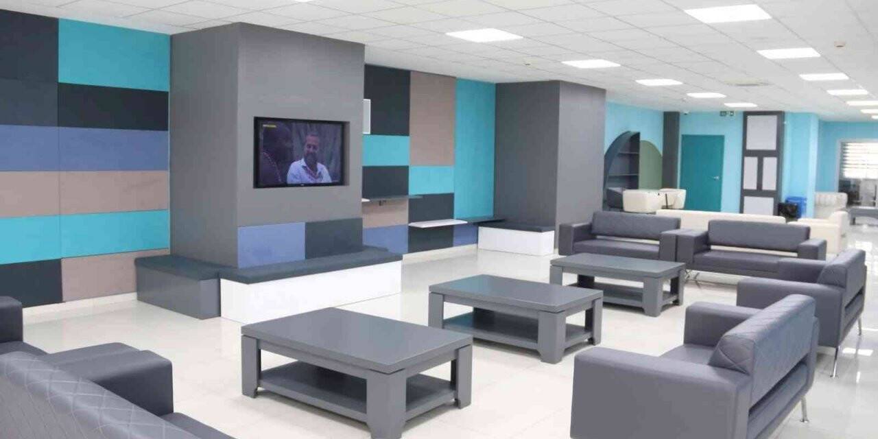 Akademi Lisesinde son rötuşlar yapılıyor