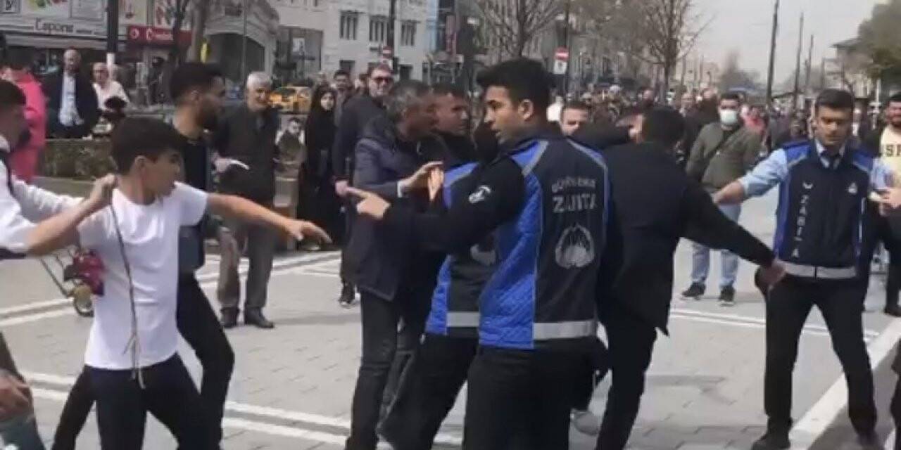 Fatih’te zabıta ve seyyar satıcılar arasında kavga