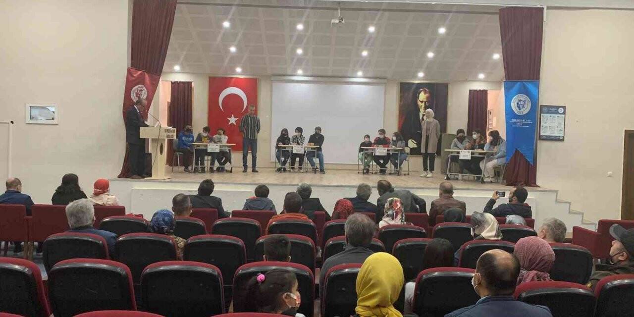 Ortaokullar arası “15. Milli Kültür Bilgi Yarışması Finali” düzenlendi