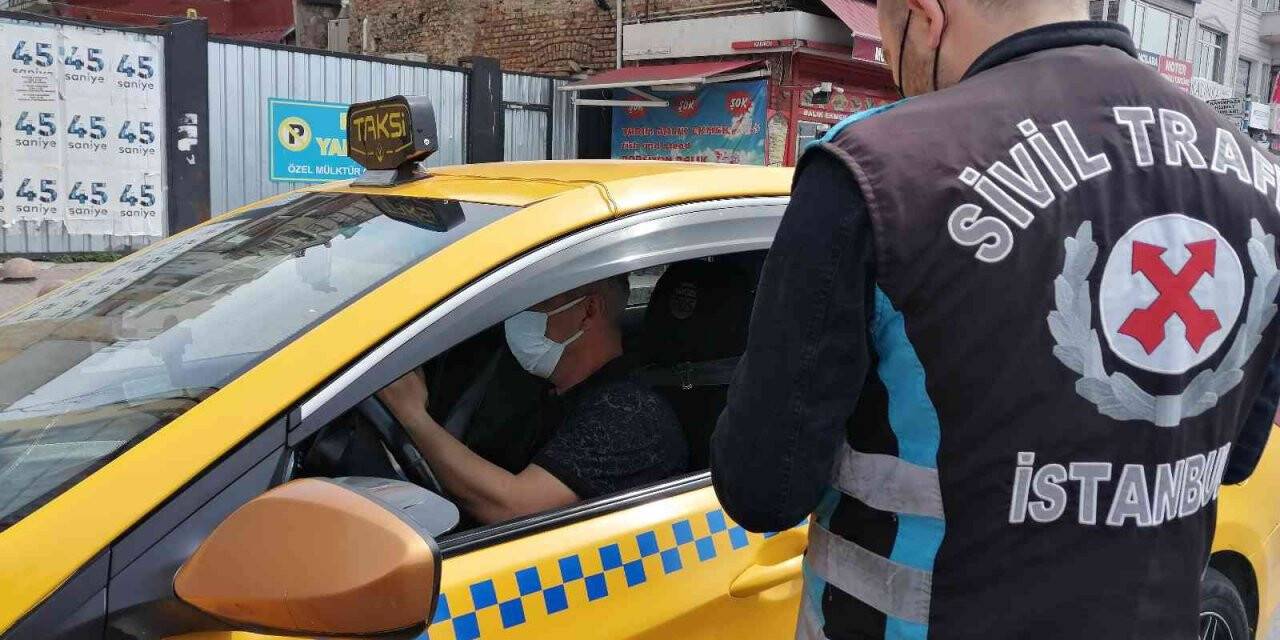 Kadıköy’de kurallara uymayan taksiciler cezadan kaçamadı