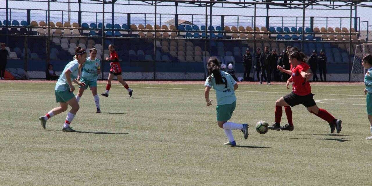 Nuhspor Kadın Futbol Takımı, 1. Lig’e çıktı