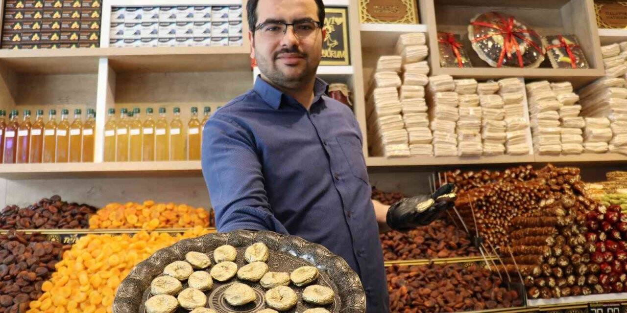 Kilosu 10 bin TL olan altın kaplamalı kayısı üretti