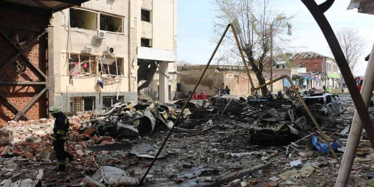 Rusya Harkov’u vurdu: 1 ölü, 18 yaralı