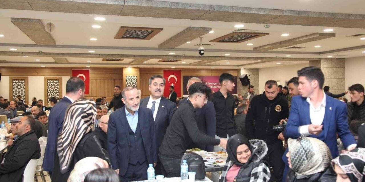 Ahlat Belediyesinden iftar