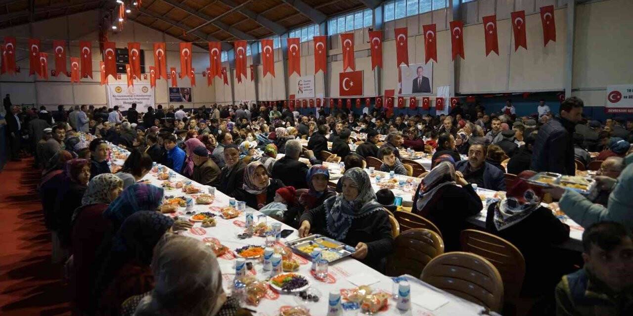 Kastamonu’da 2 bin kişilik iftar sofrası kuruldu