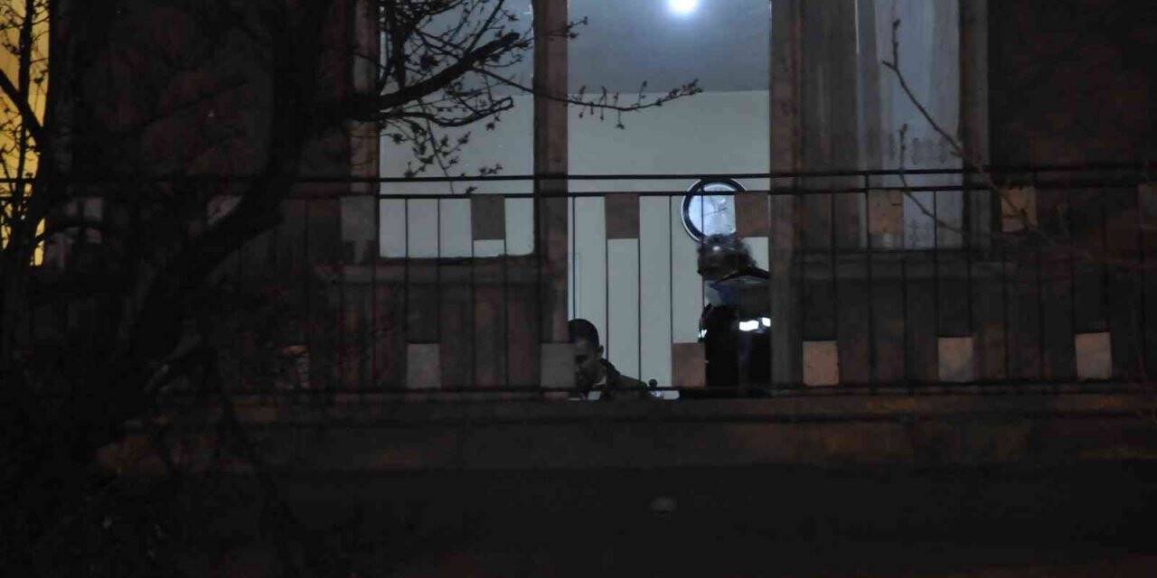 Yaşlı kadın torunu tarafından odasında ölü bulundu