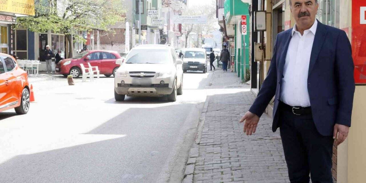 Başkan Türkyılmaz: “Yetki verin ana caddeleri de biz yapalım”