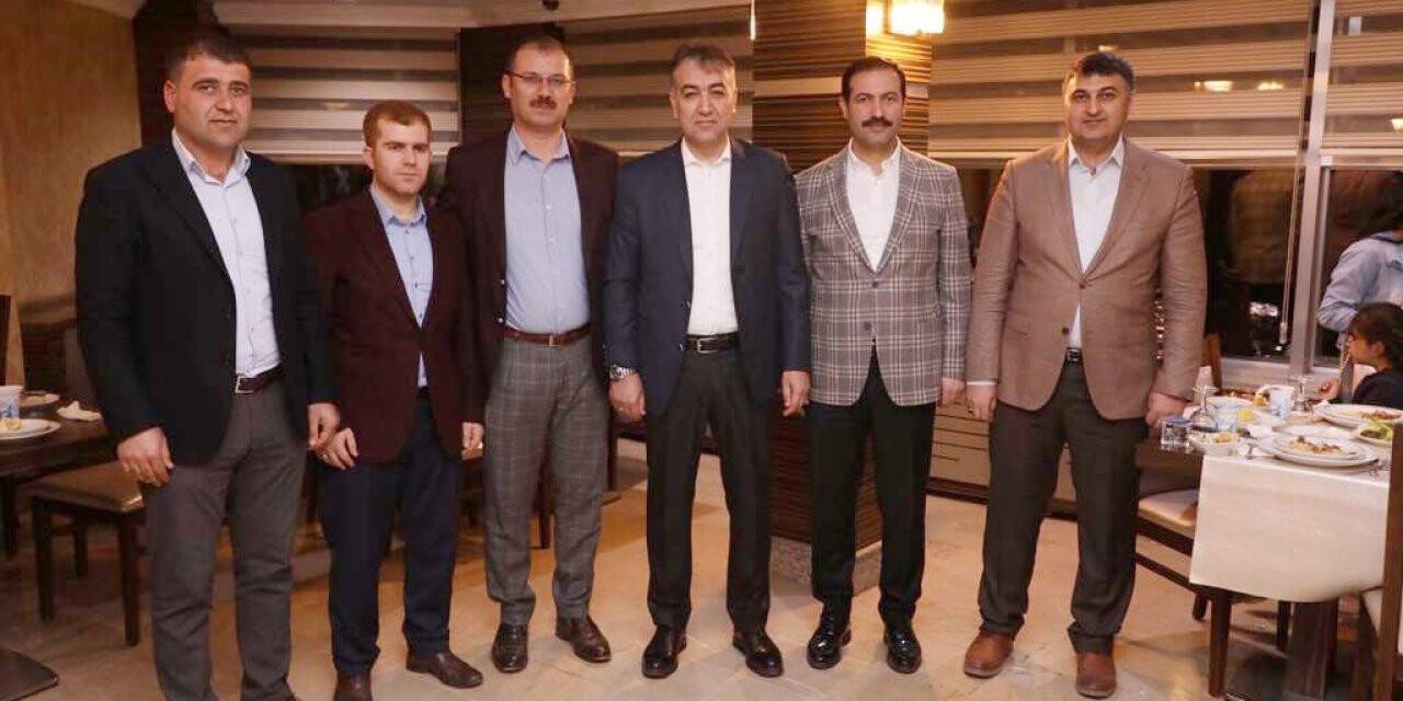 Tatvan’da “Dünya Yetimler Günü” dolayısıyla iftar düzenlendi