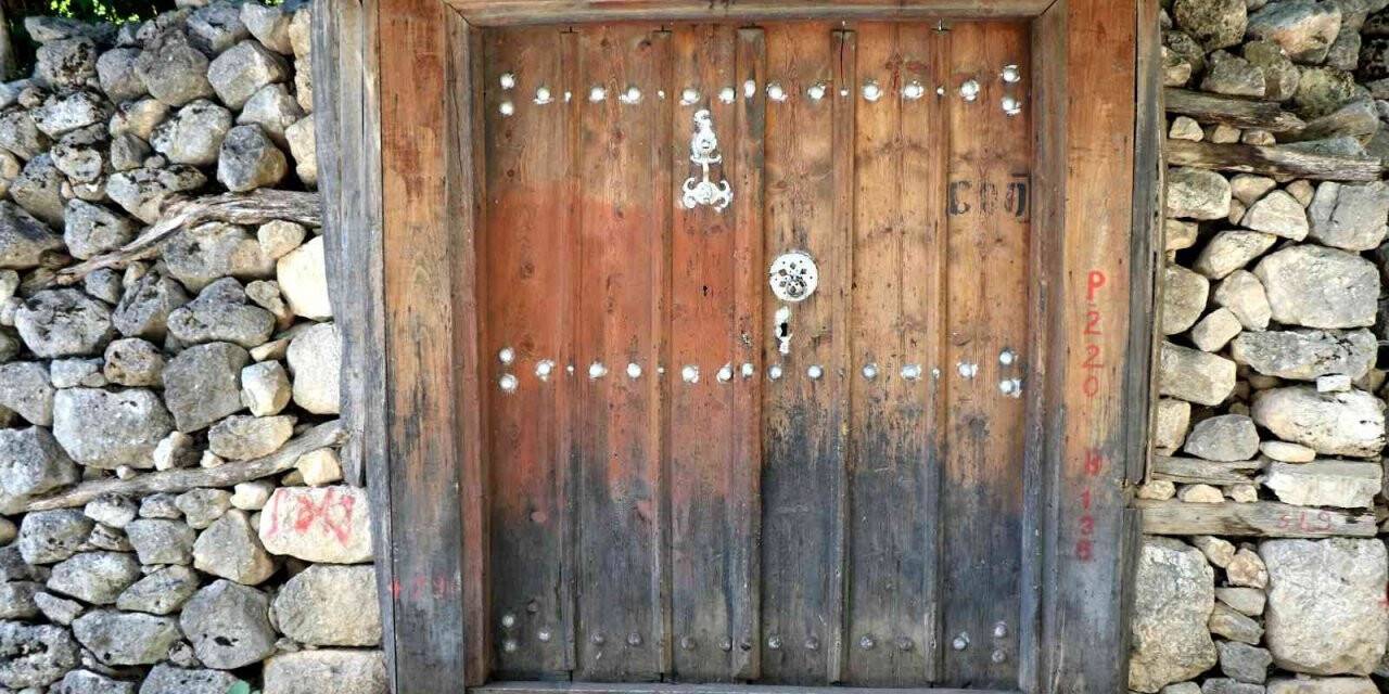 Kemaliye’de kapı tokmaklarının sırları