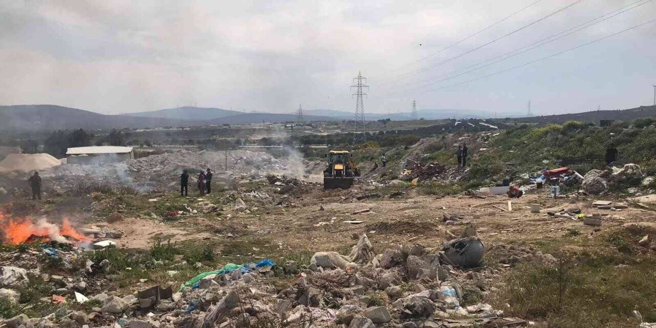Çeşme’de konargöçerlerin kaldığı 11 çadır tahliye edildi