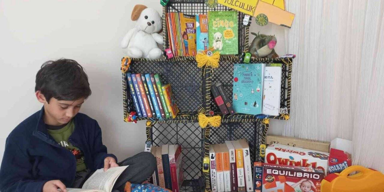 Atık malzemelerden okuma köşeleri