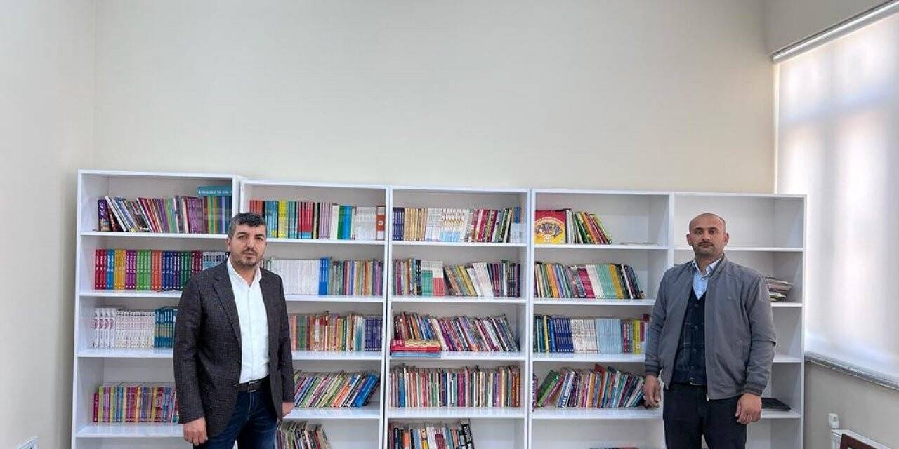 Diyarbakırlı yazar başlattığı proje ile eğitime destek oluyor