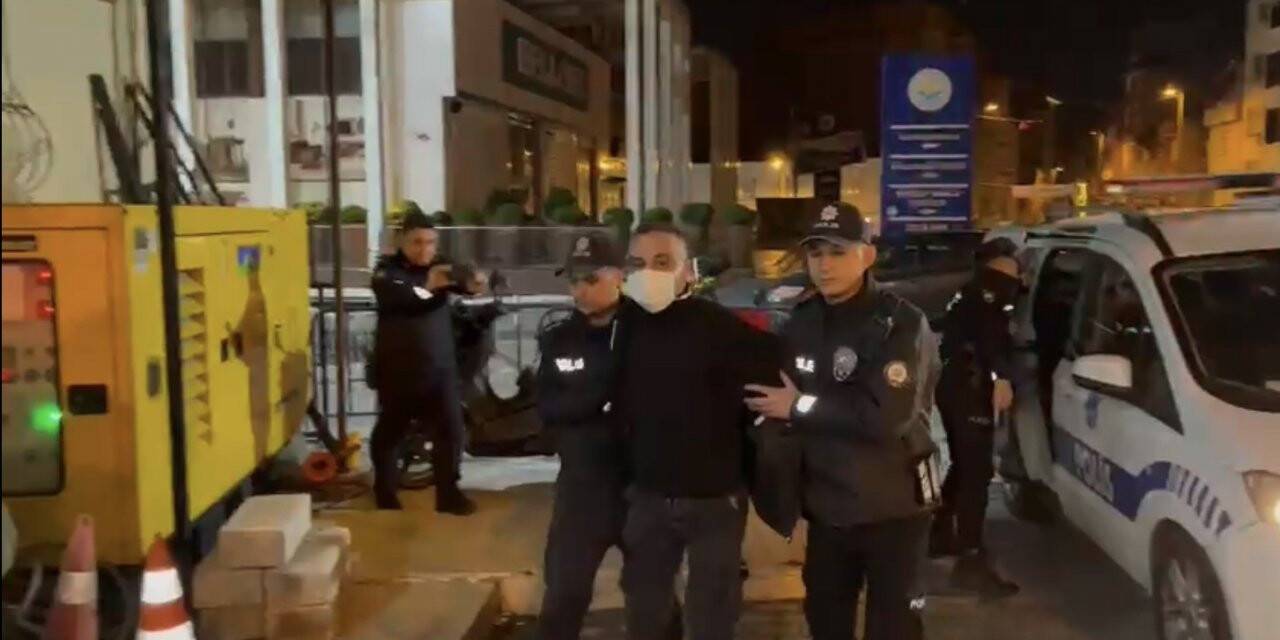 İstanbul’da aile içi şiddet ihbarından silah zulası çıktı