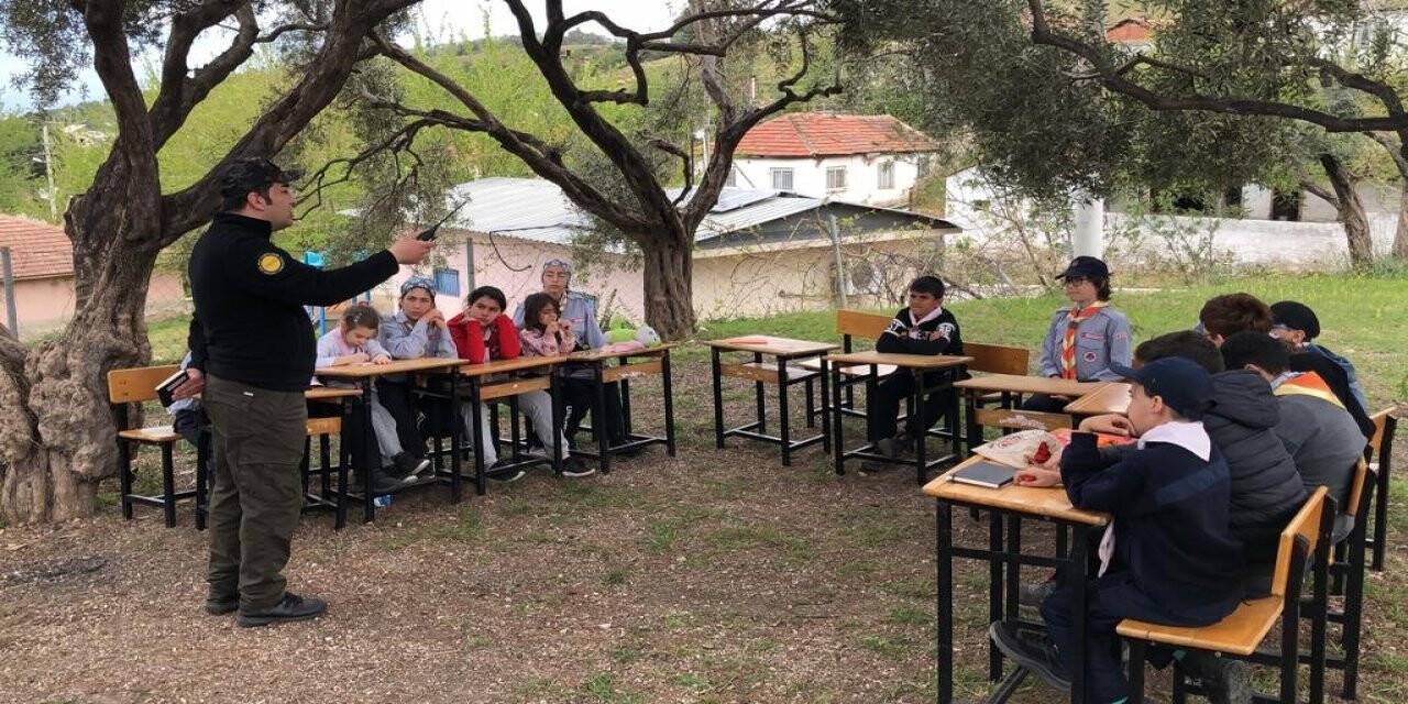 TRAC Aydın Şubesi izcilere amatör telsizciliği anlattı