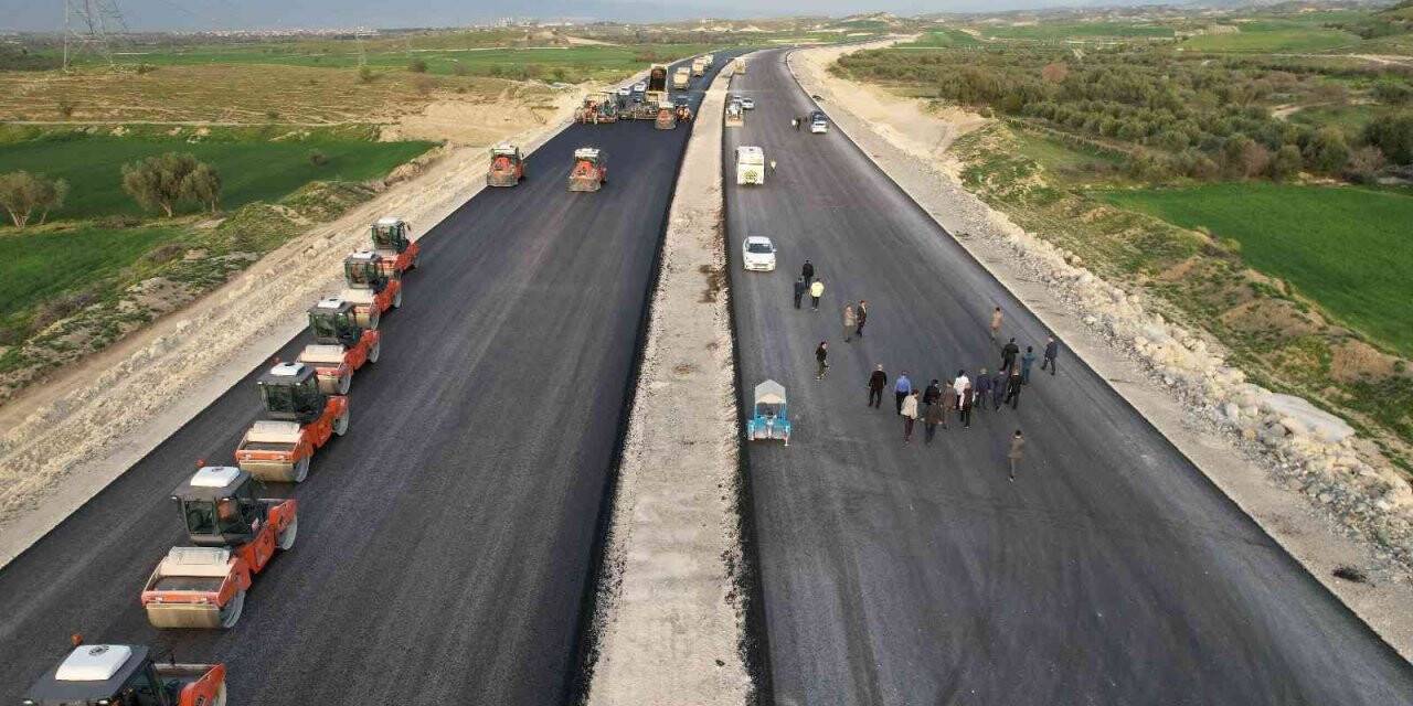 Ege’nin vizyon projesi Aydın - Denizli Otoyolunda çalışmalar yarıyı geçti