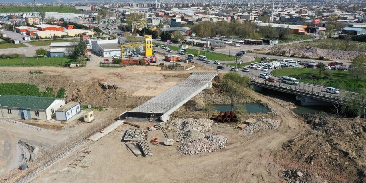 Bursa Adliye Kavşağında çalışmalar tam gaz