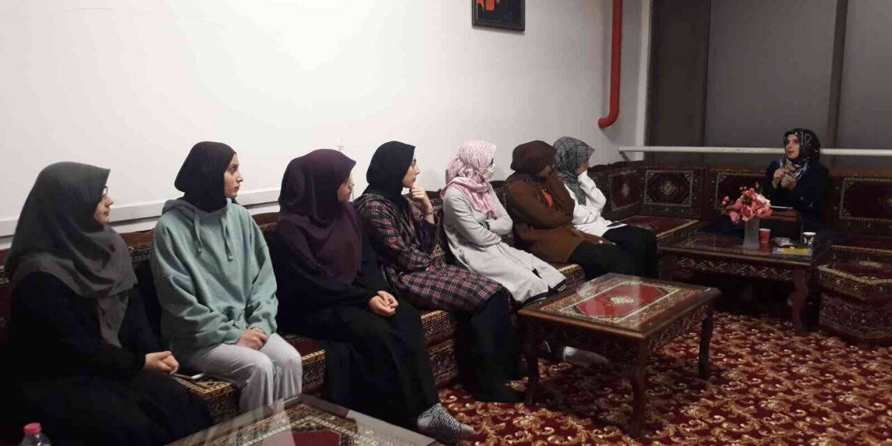 Öğrencilere özel seminer