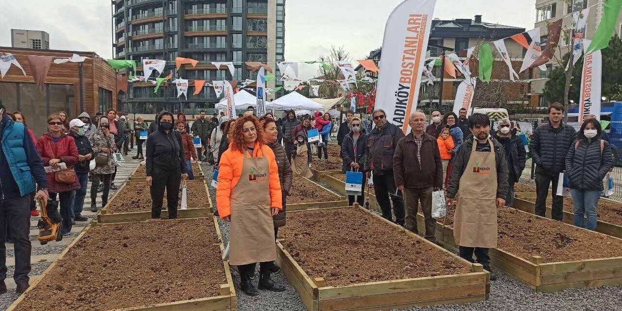 Kadıköy’de Acıbadem Bostanı hizmete açıldı