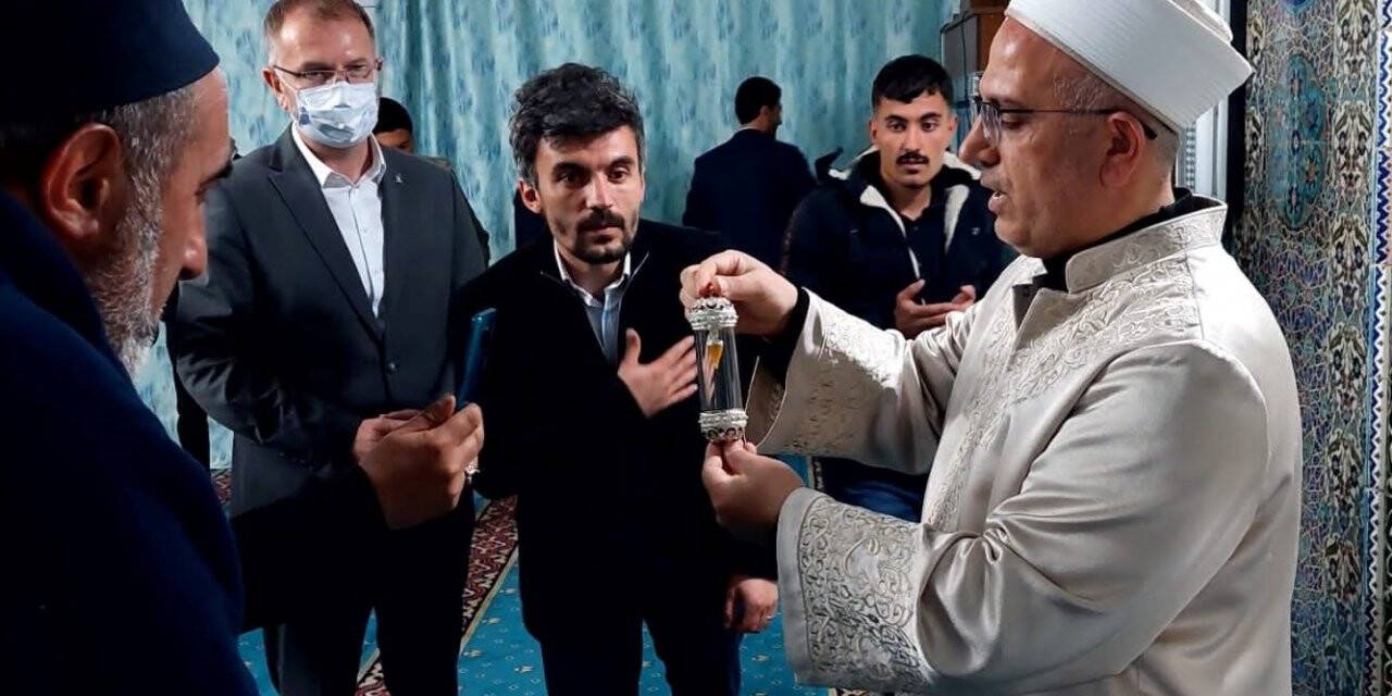 Başkan Ceyhun’un, “Sakal-ı Şerif” ziyareti