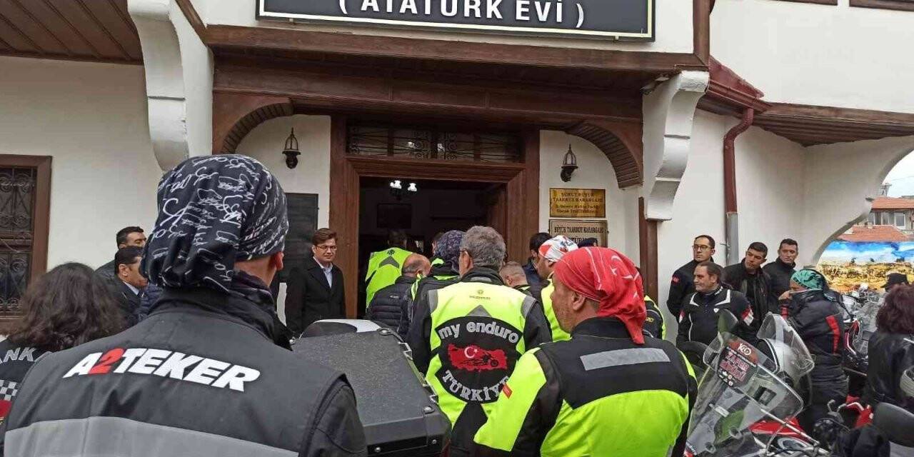 400 motorcudan Büyük Taarruz’un yönetildiği Atatürk Evi’ne ziyaret