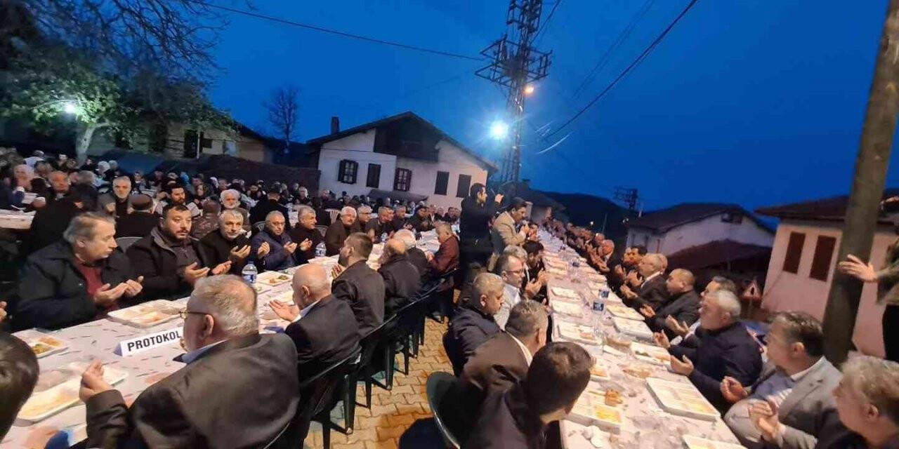 Ceylan ailesinden iftar