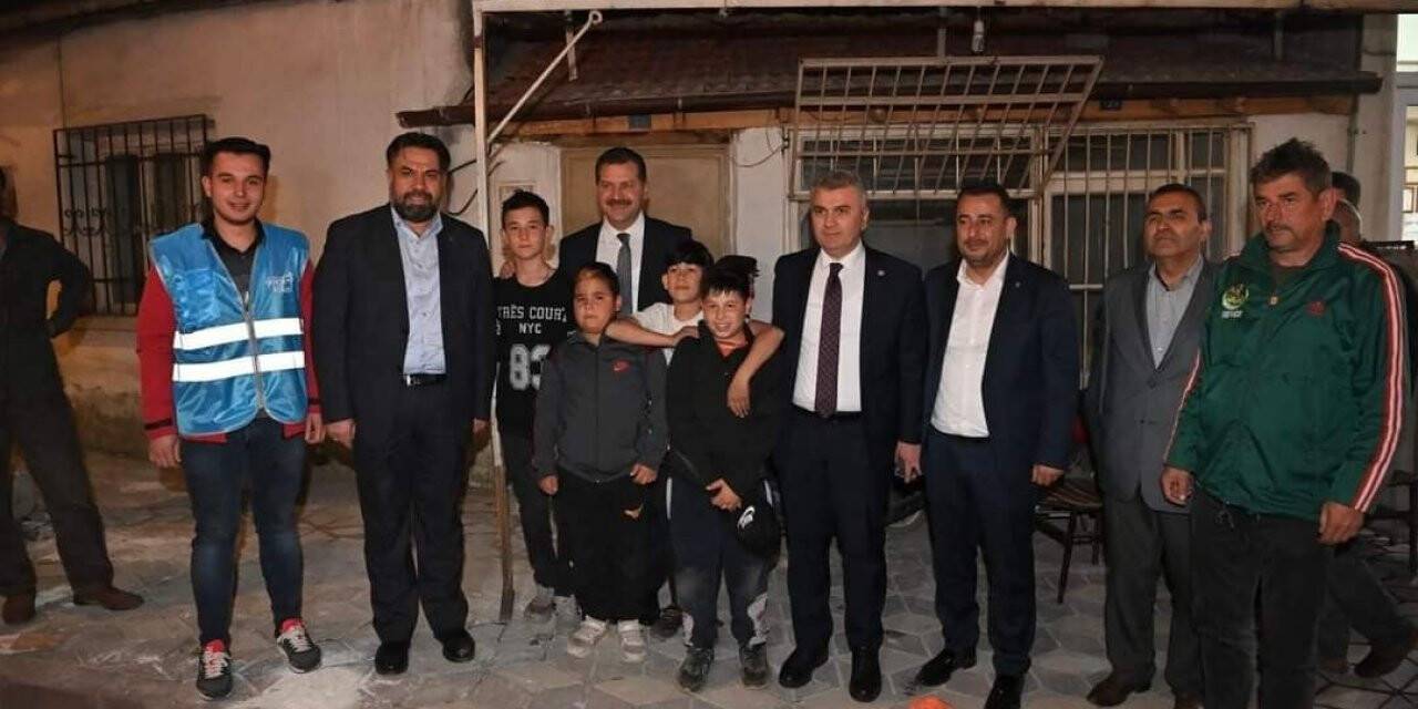 AK Yürekler Edremit’te gönüllere dokundu