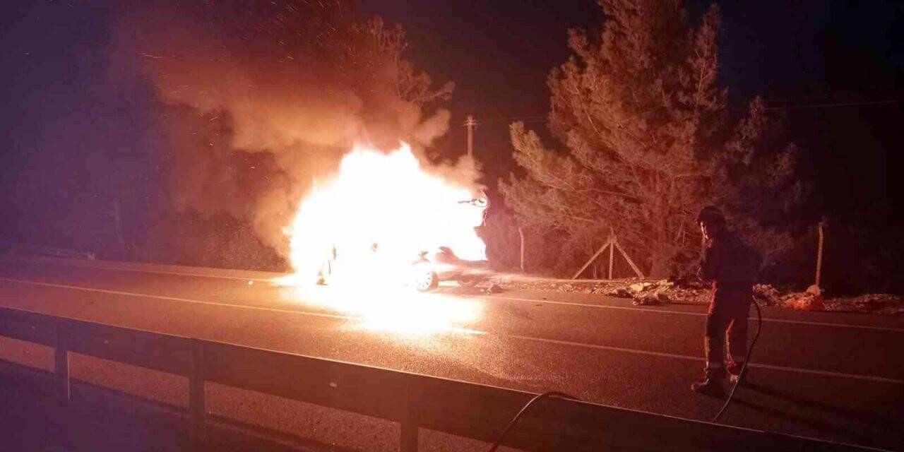 Yanan araç kullanılmaz hale geldi