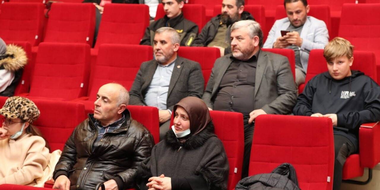 Gebze Kitap Fuarı’nda okuyucular yazarlarla buluşuyor