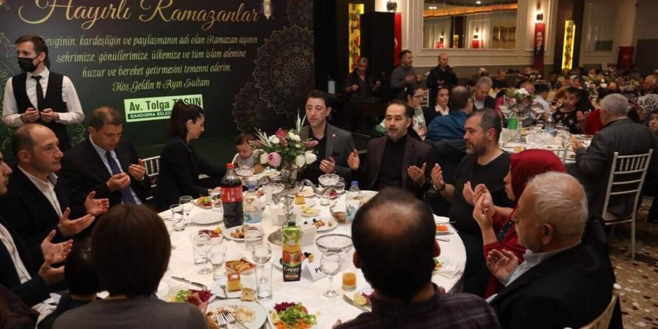 Bandırma Belediyesi, özel gereksinimli bireylerde iftarda buluştu