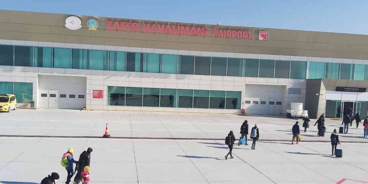 Pegasus Hava Yolları, Zafer Havalimanı’na seferlerine başladı