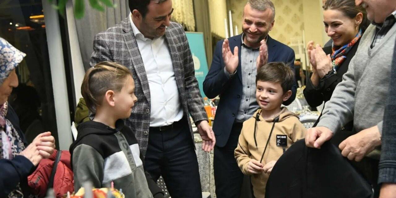 Başkan Özlü, çocuklarla iftarda buluştu