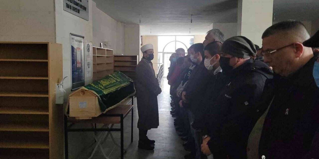 Elektrik akımına kapılarak hayatını kaybeden inşaat işçisi toprağa verildi