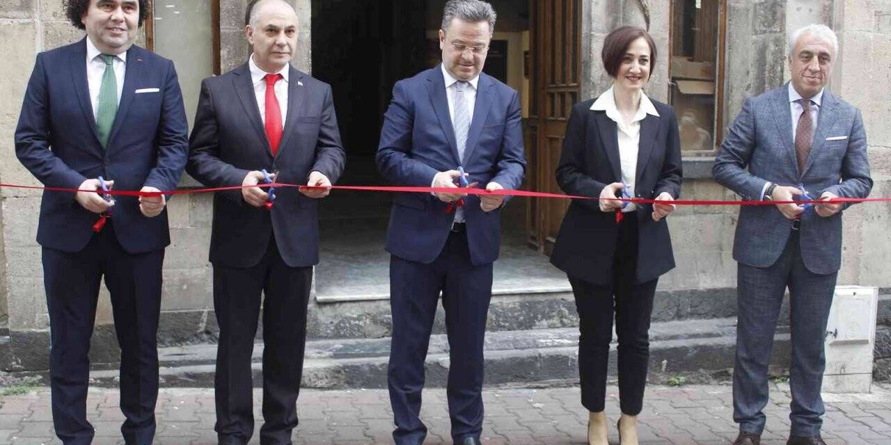 Giresun Kent Kültürü ve Basın Tarihi sergisi ziyarete açıldı