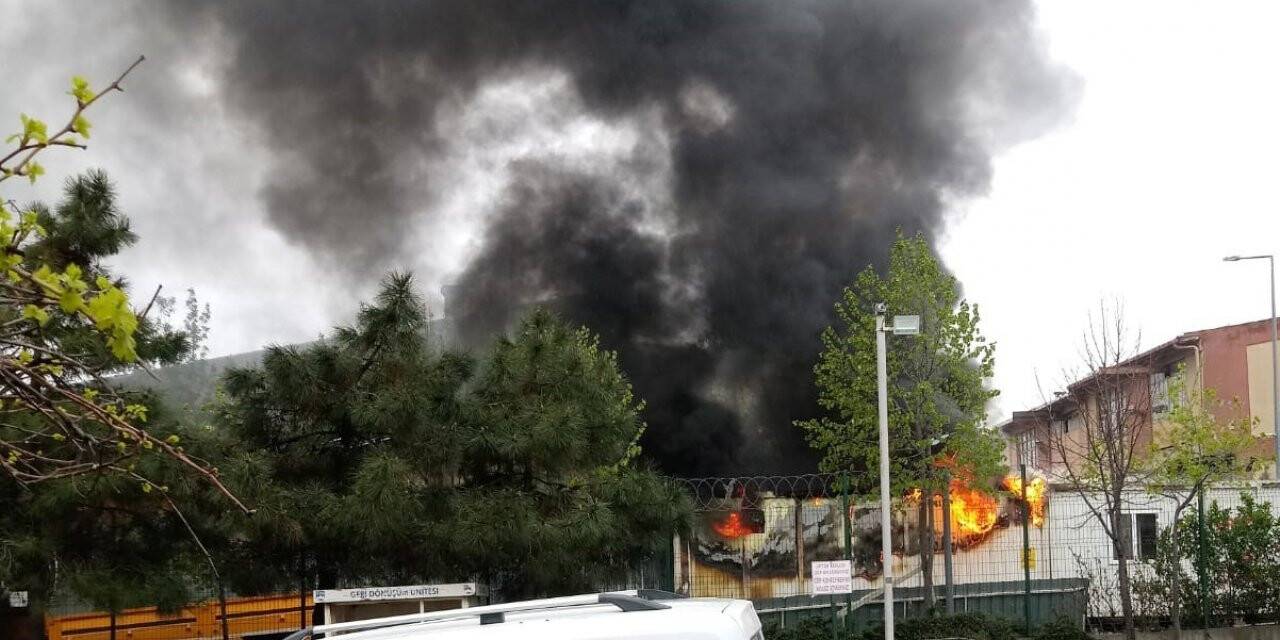 Başakşehir’de korkutan yangın