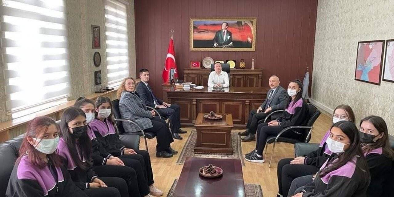 Sungurlu’dan 8 öğrenci staj için Viyana’ya gitti