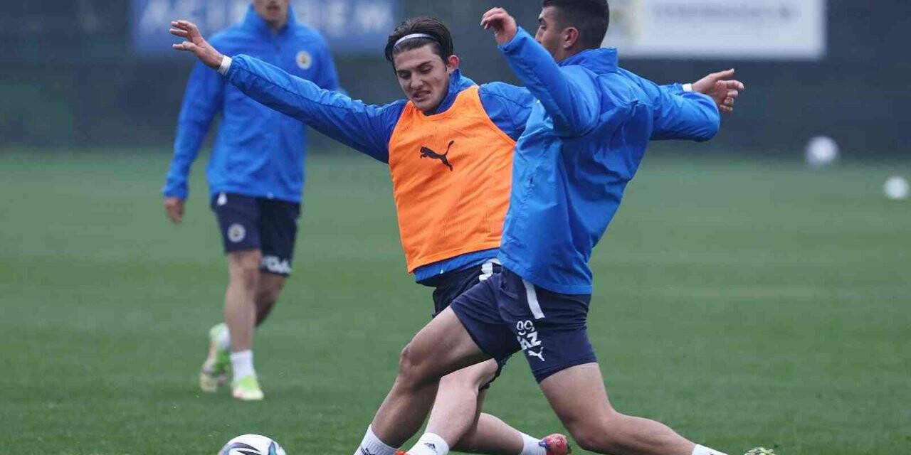 Fenerbahçe, Çaykur Rizespor maçı hazırlıklarını sürdürdü